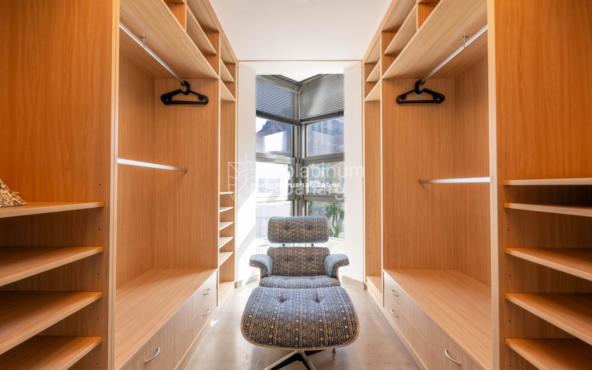 Resale - Villa - El Madroñal - Santa Cruz Tenerife