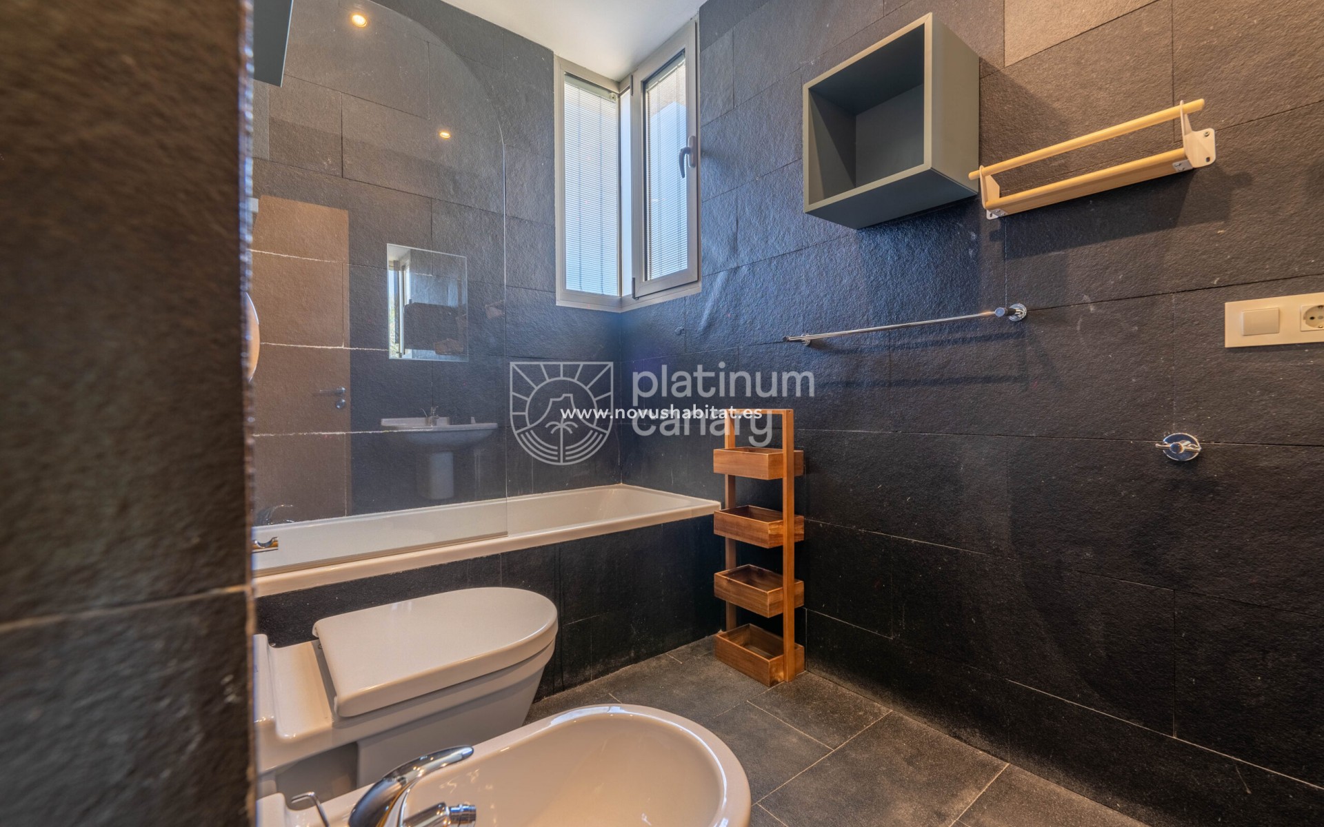 Resale - Villa - El Madroñal - Santa Cruz Tenerife