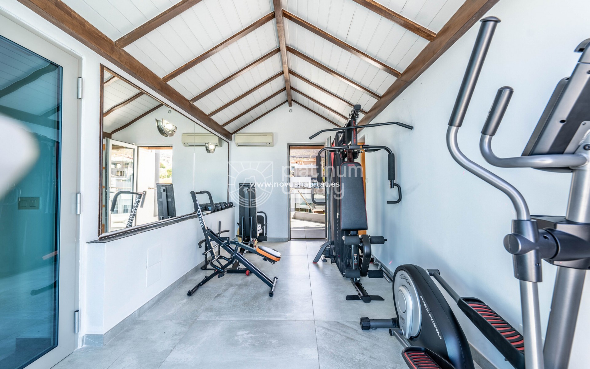 Resale - Villa - El Madroñal - Santa Cruz Tenerife