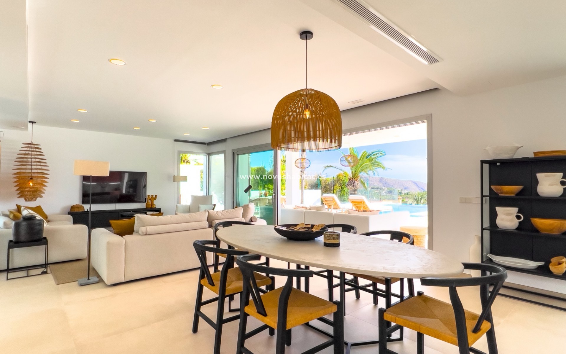 Resale - Villa - Moraira