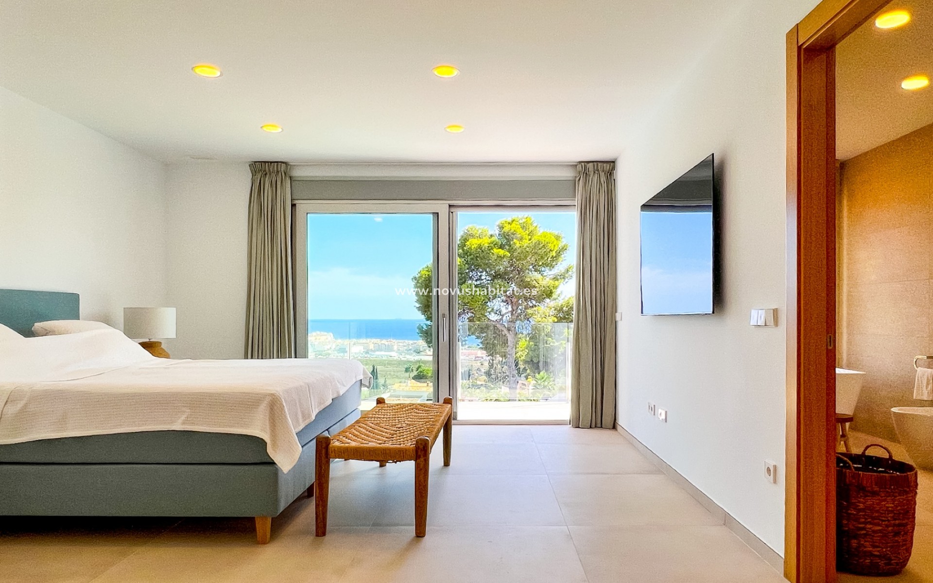 Resale - Villa - Moraira