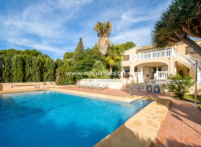 Resale - Villa - Moraira