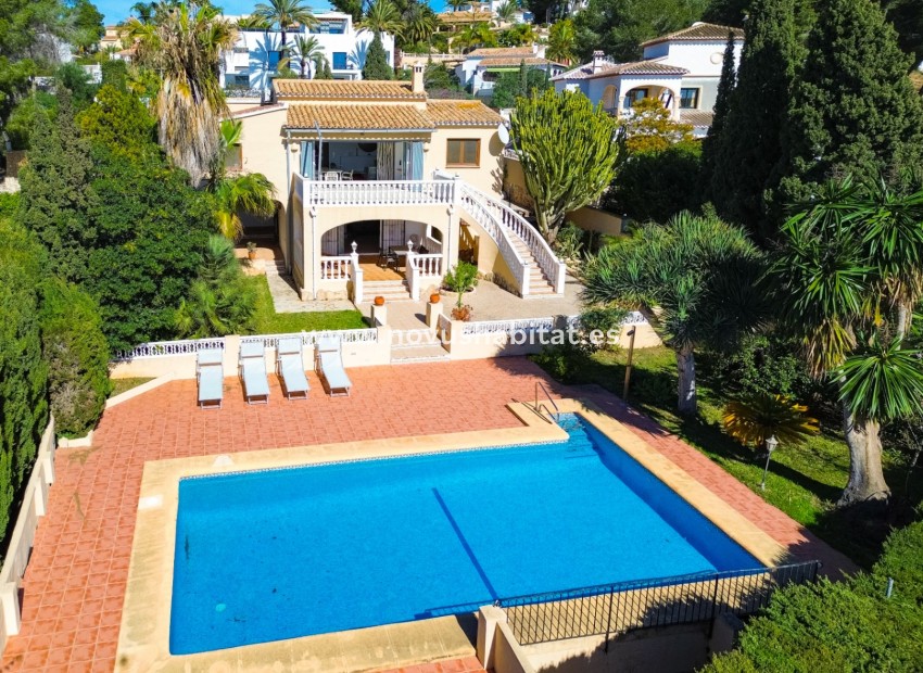 Resale - Villa - Moraira