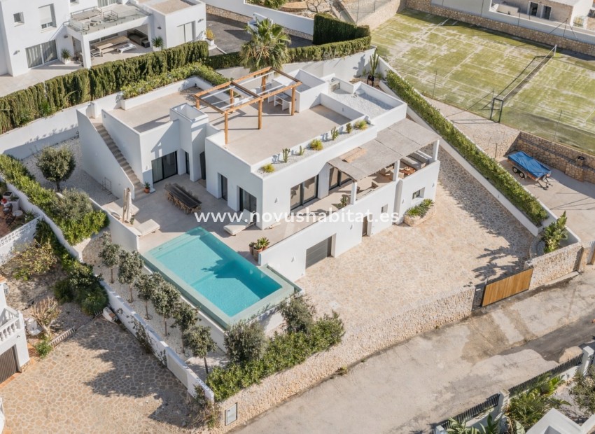 Resale - Villa - Moraira