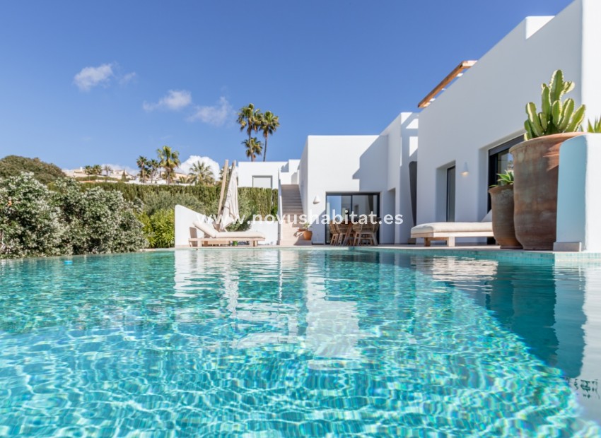 Resale - Villa - Moraira