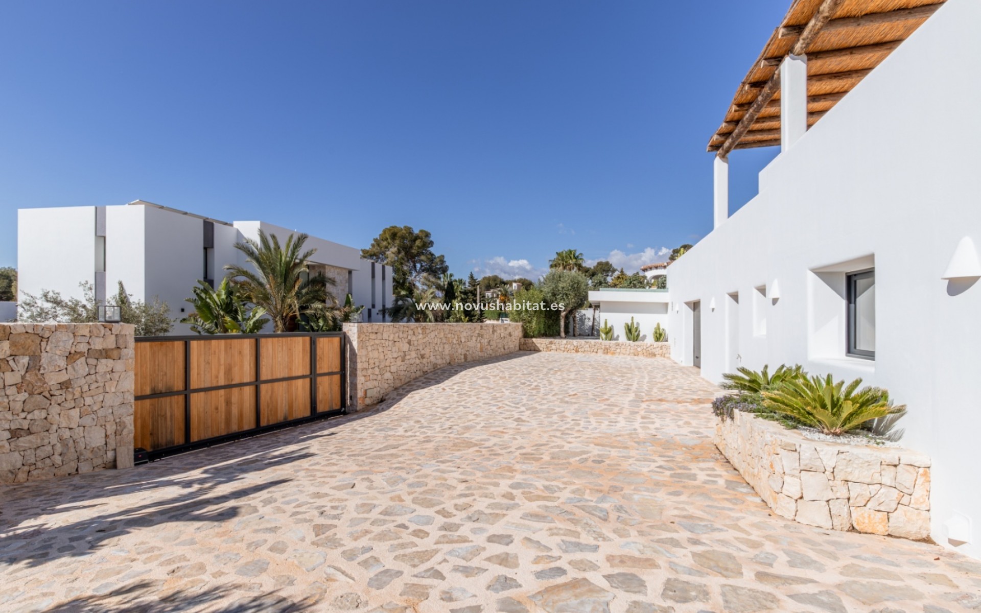 Resale - Villa - Moraira