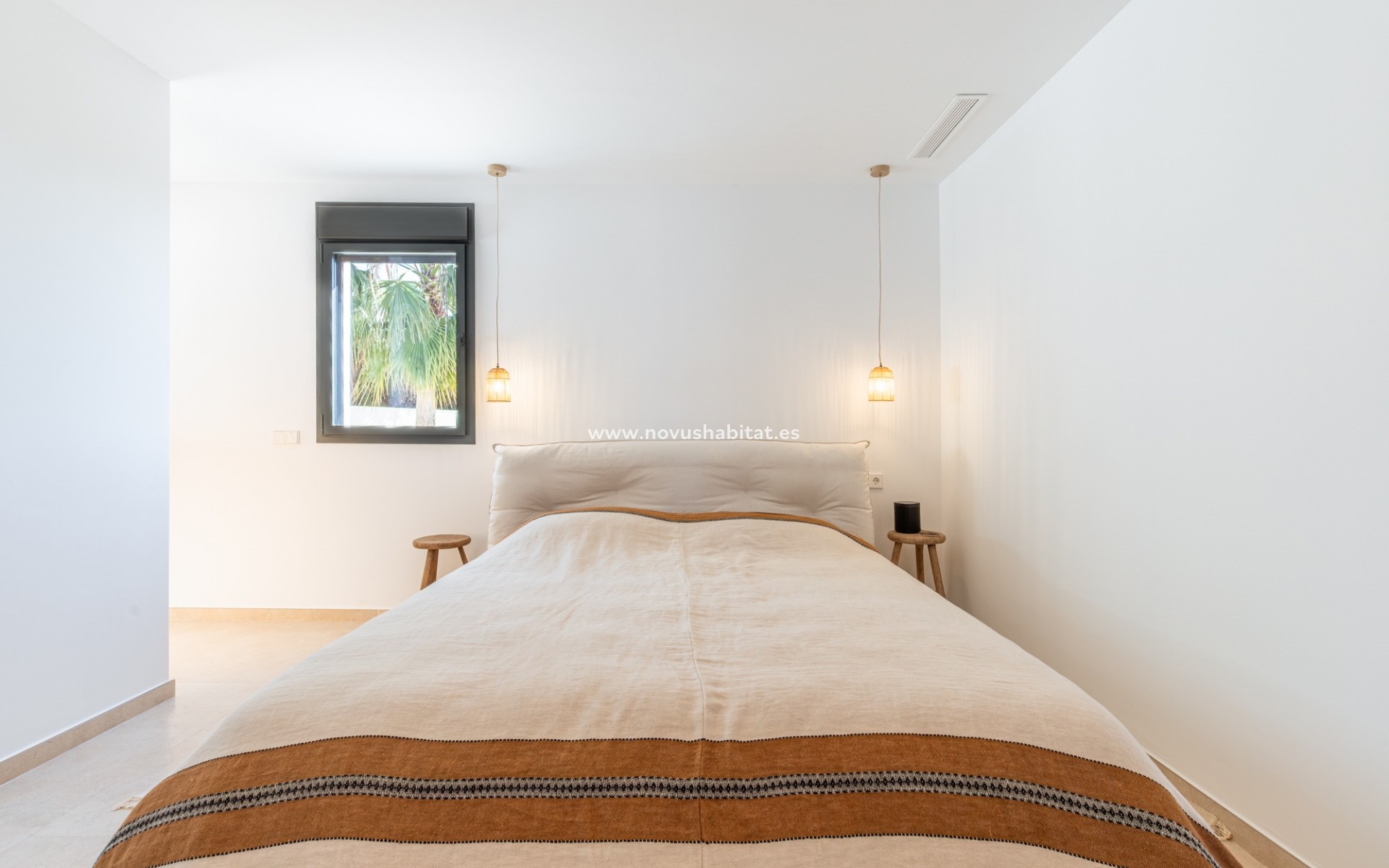 Resale - Villa - Moraira