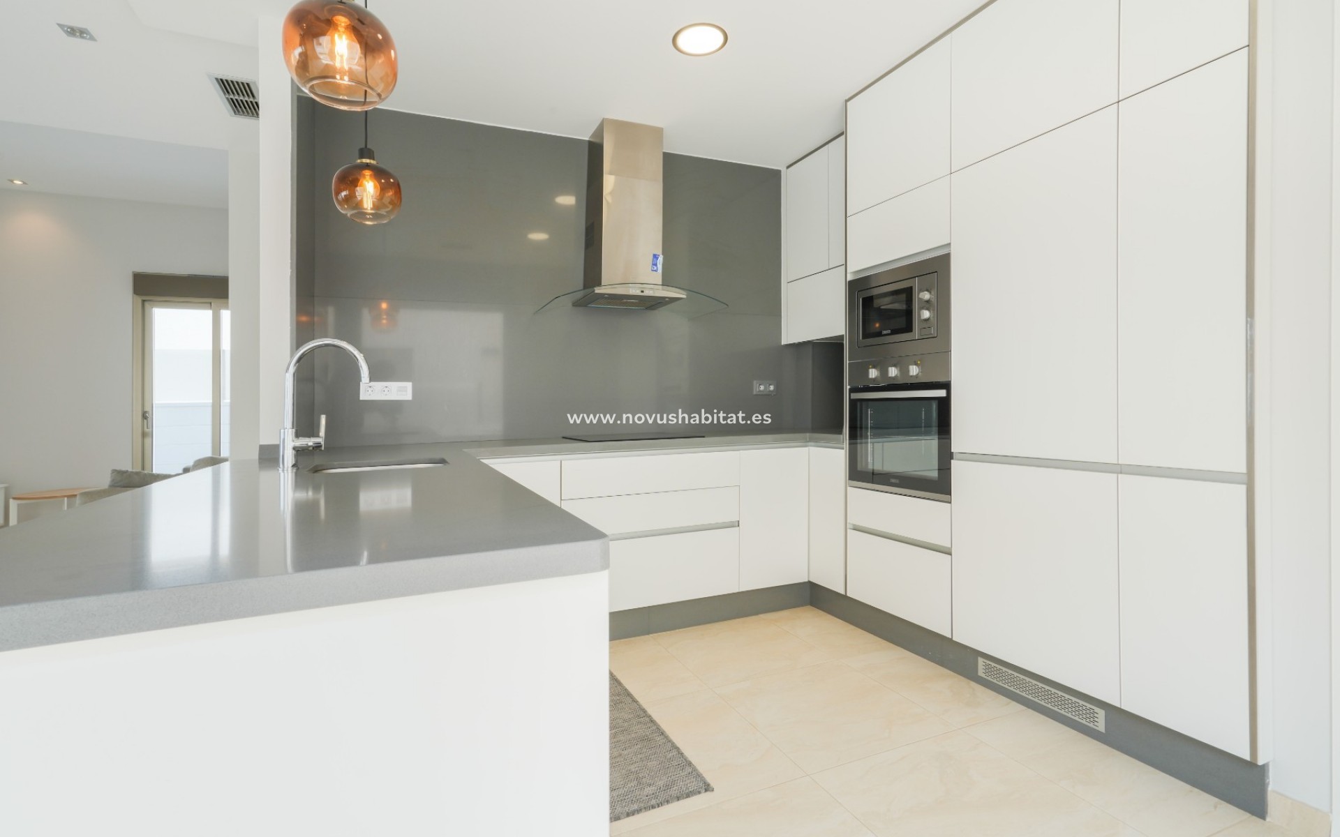 Resale - Villa - Orihuela Costa - La Zenia