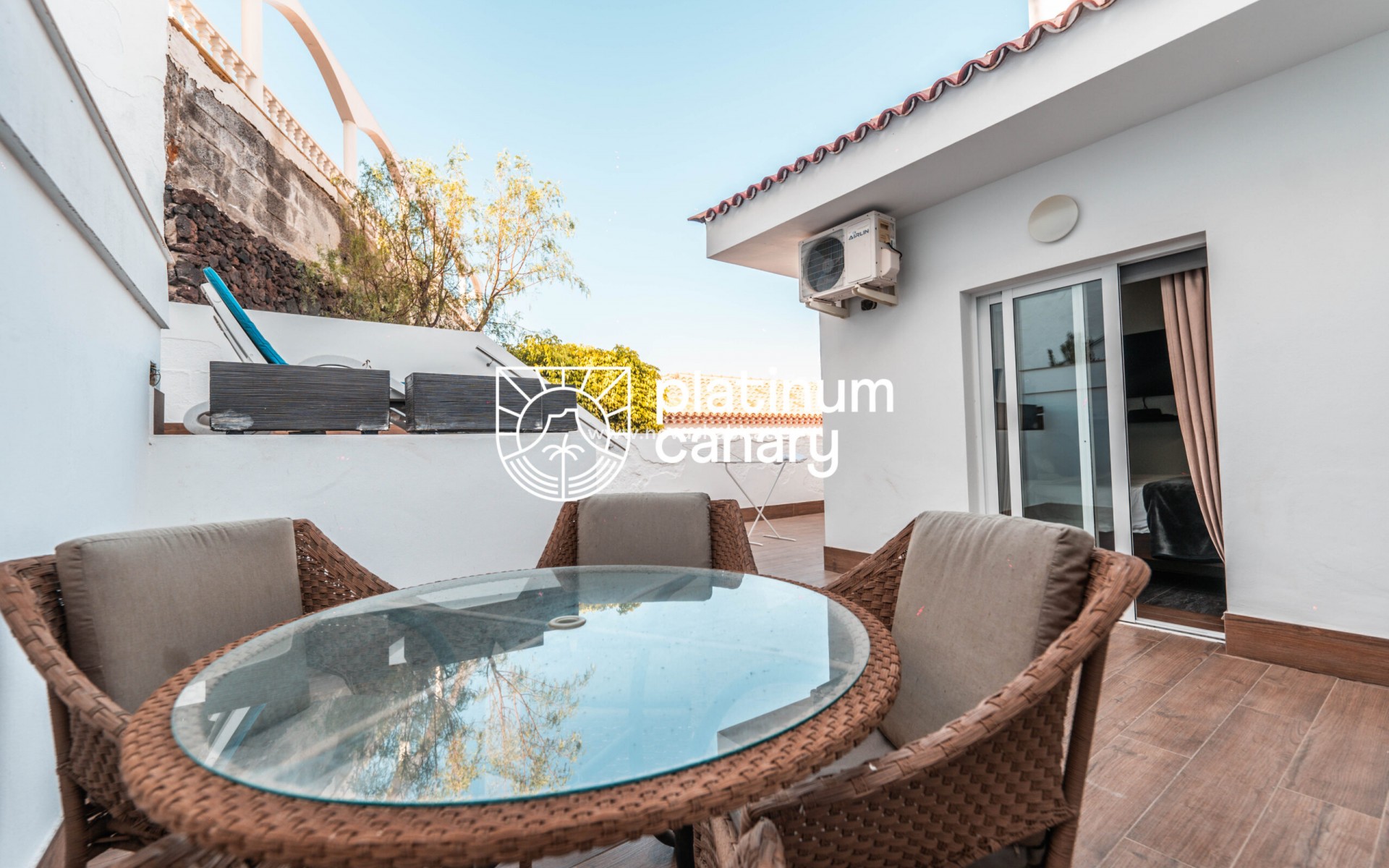 Resale - Villa - San Eugenio - Santa Cruz de Tenerife