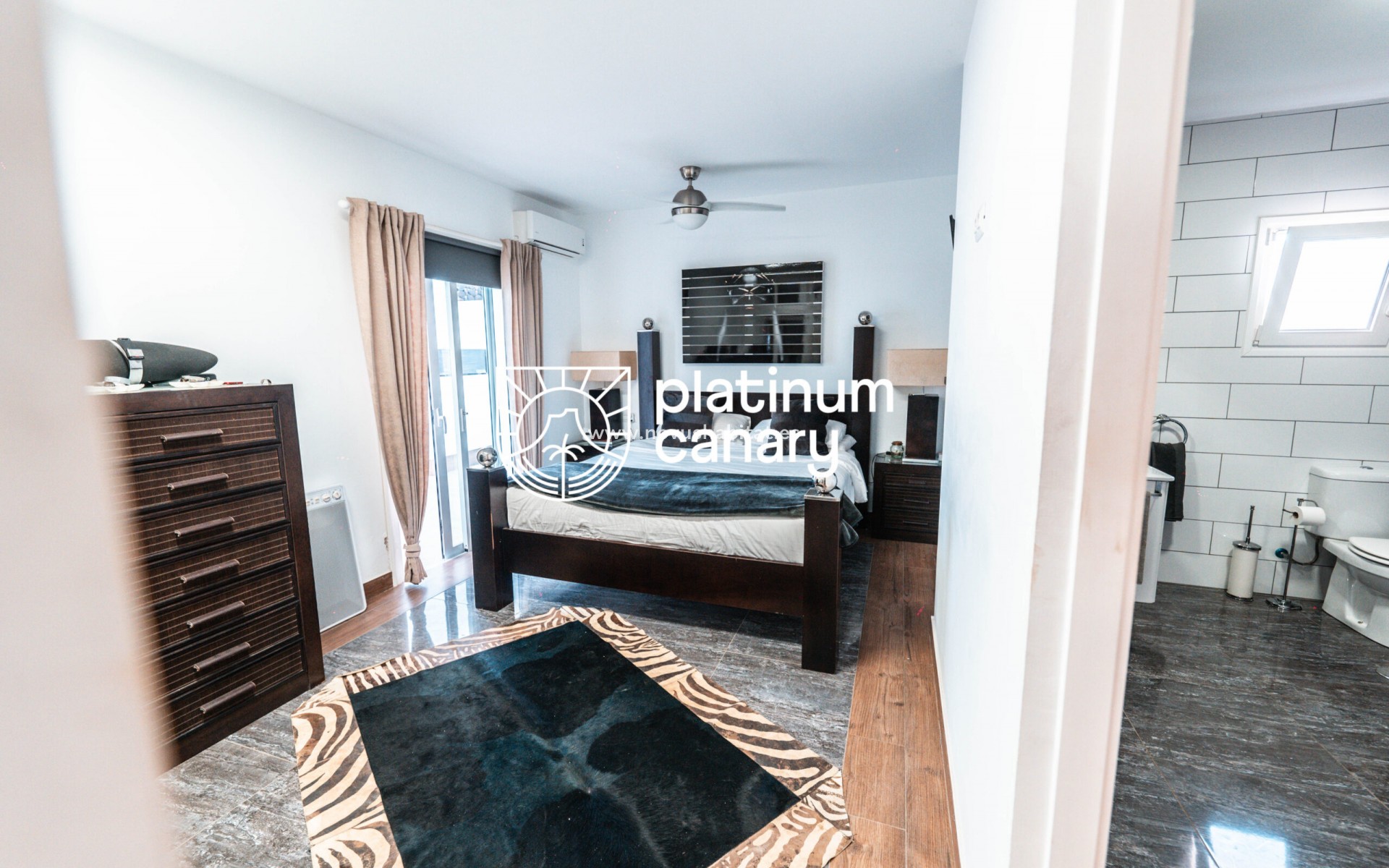 Resale - Villa - San Eugenio - Santa Cruz de Tenerife