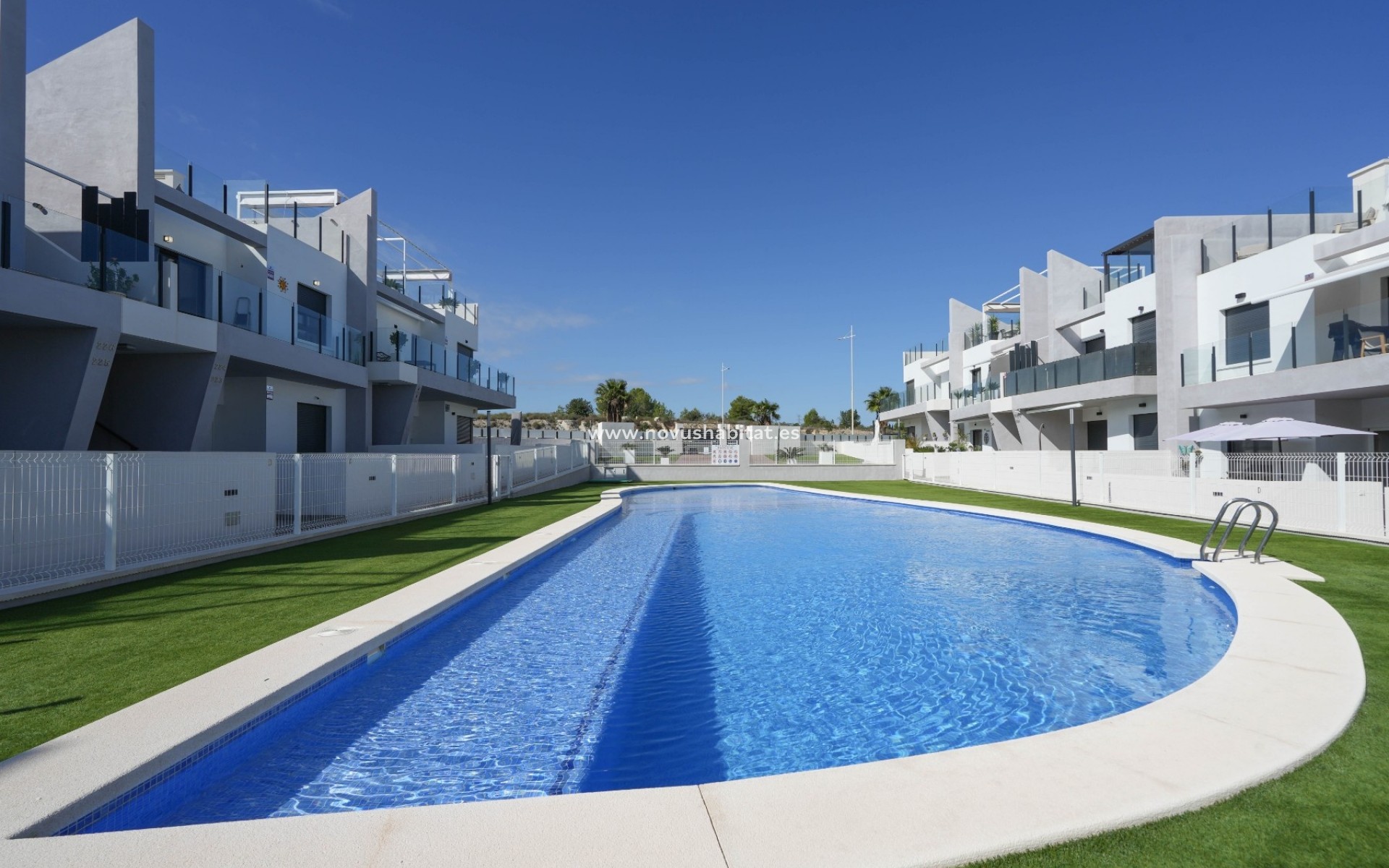 Resale - Villa - San Miguel - San Miguel Salinas