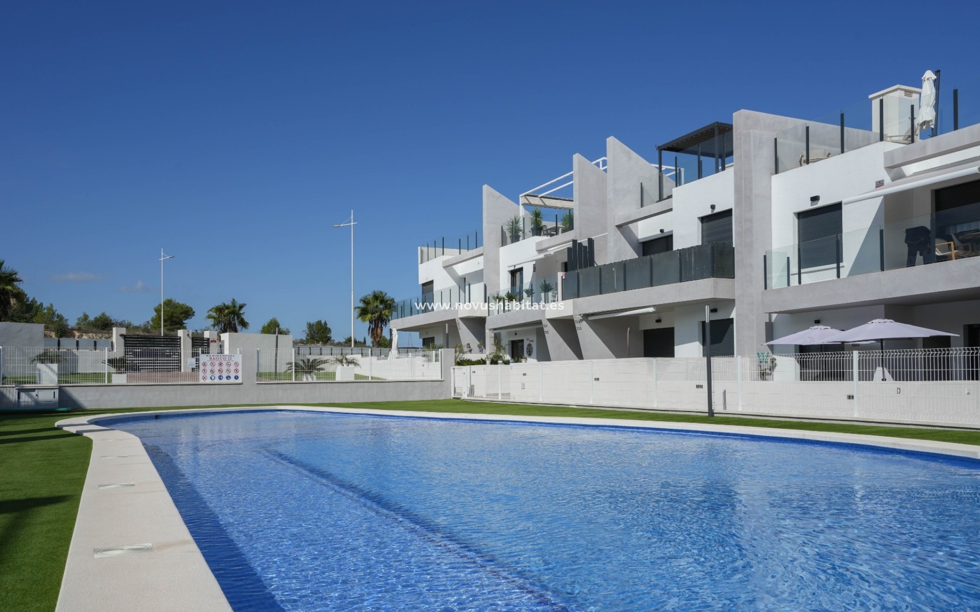 Resale - Villa - San Miguel - San Miguel Salinas