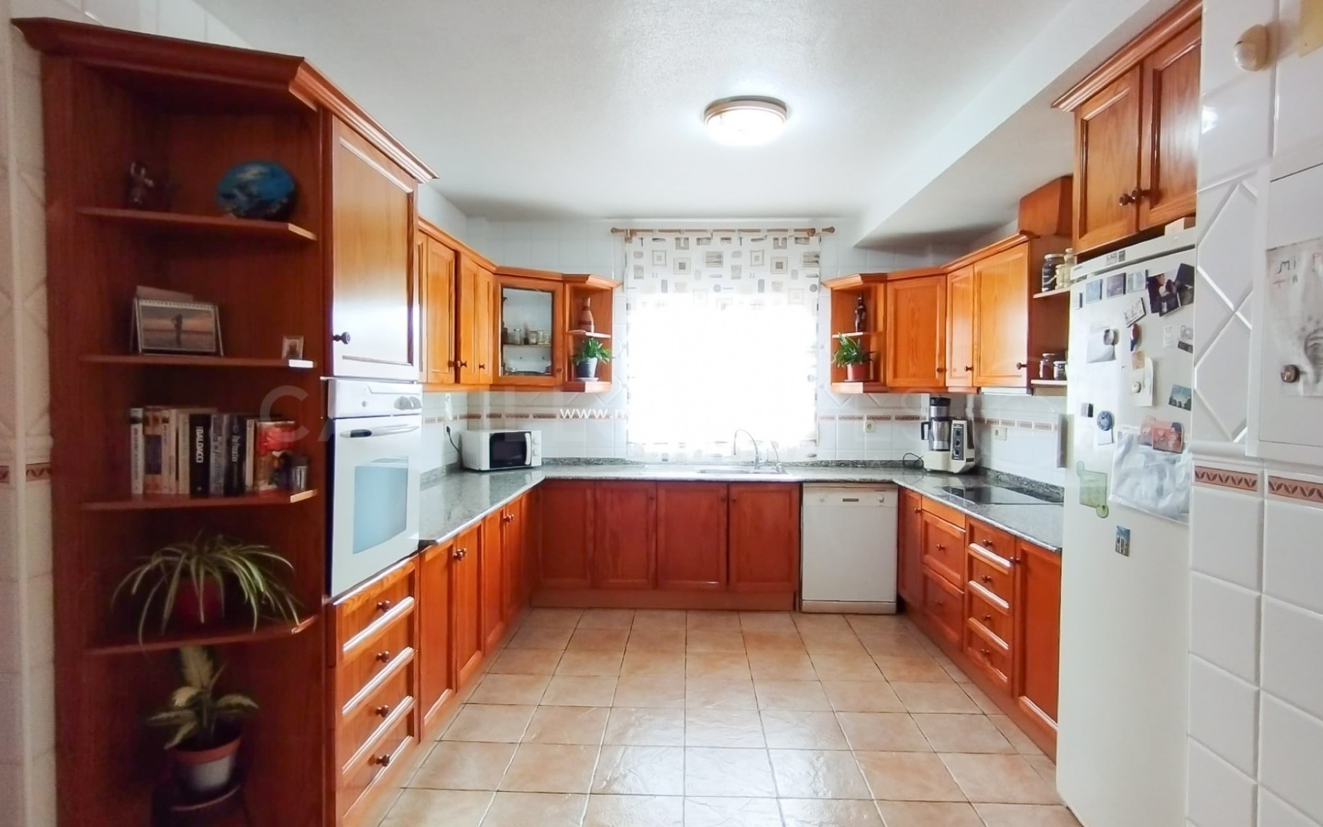 Resale - Villa - Torrevieja - Torretas