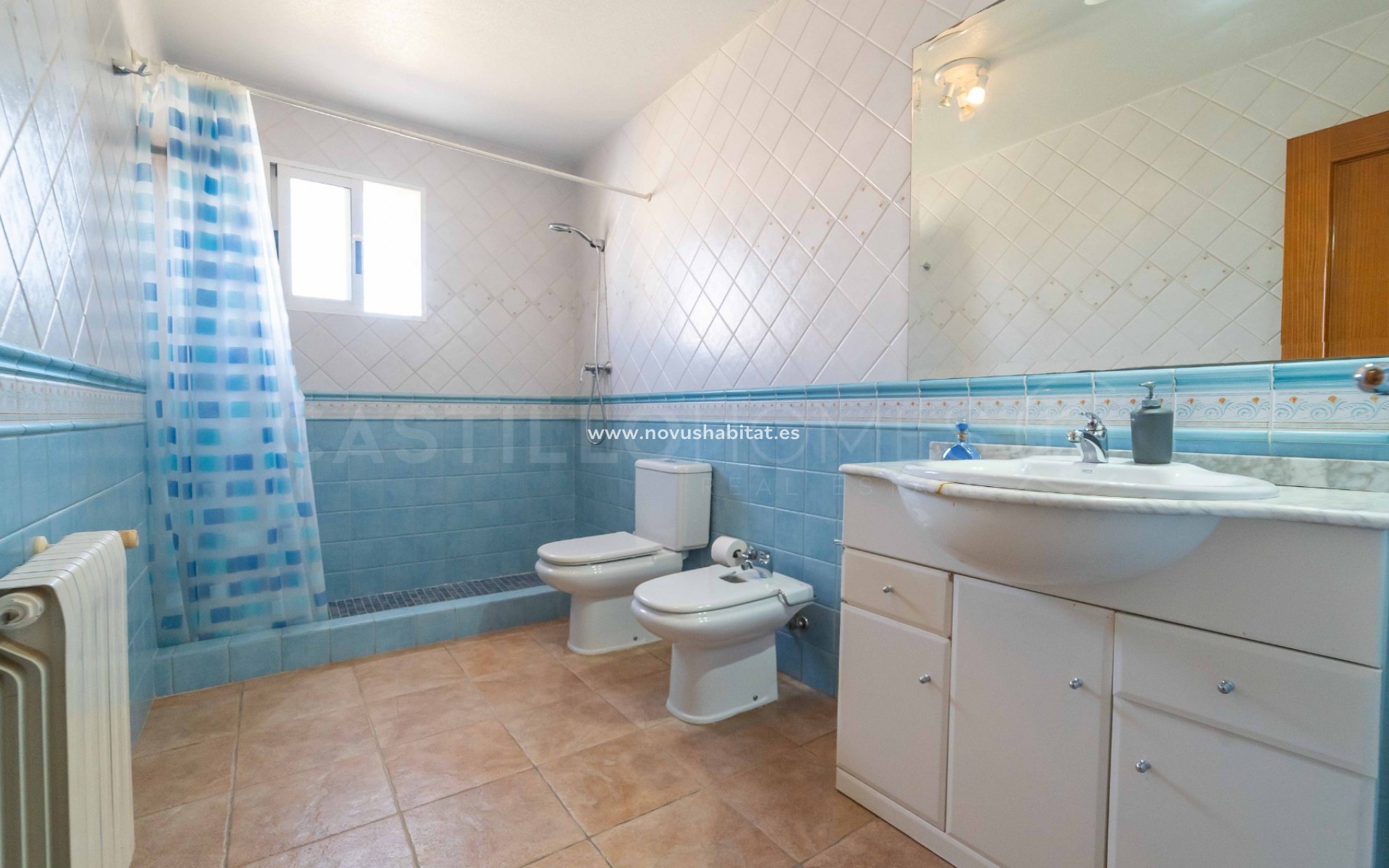 Resale - Villa - Torrevieja - Torretas