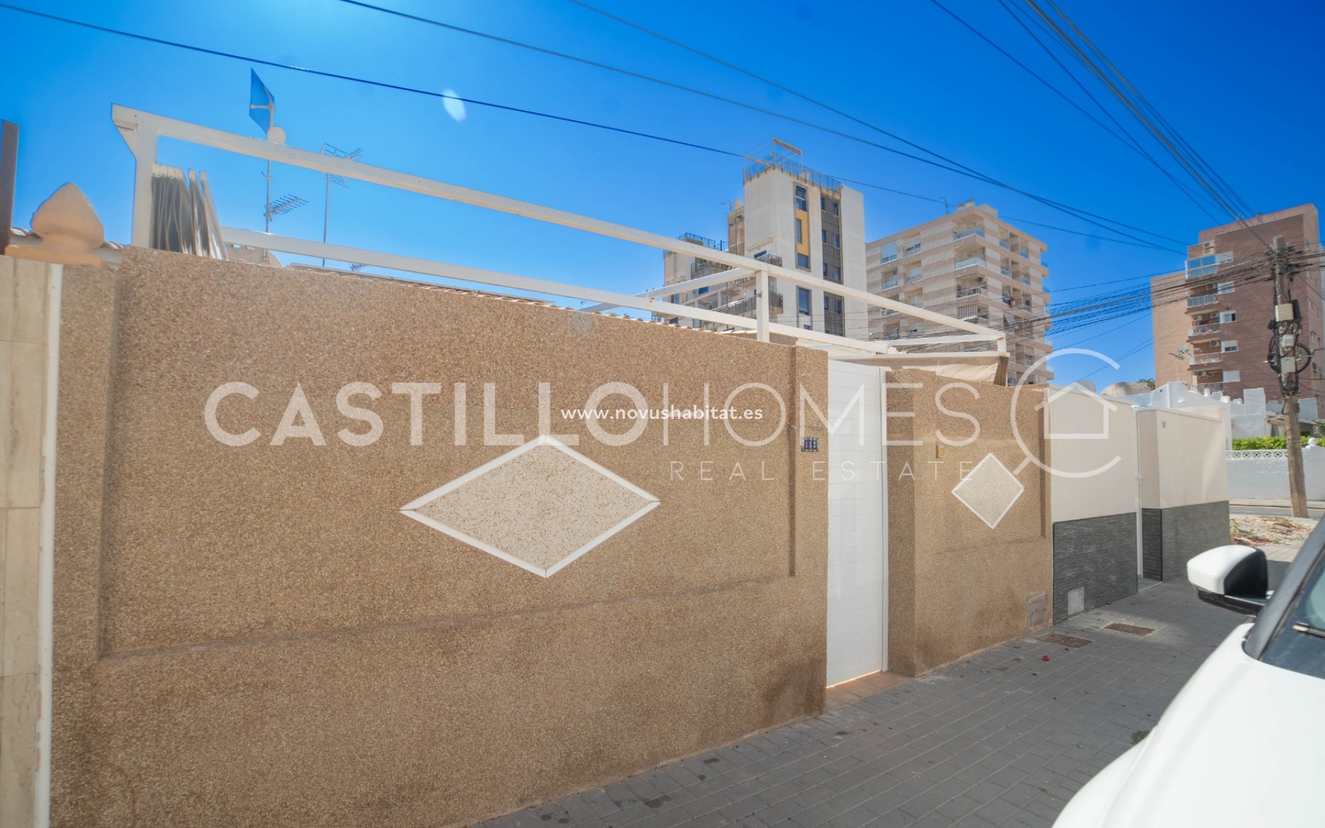 Segunda mano - Adosado - Torrevieja - Aguas Nuevas