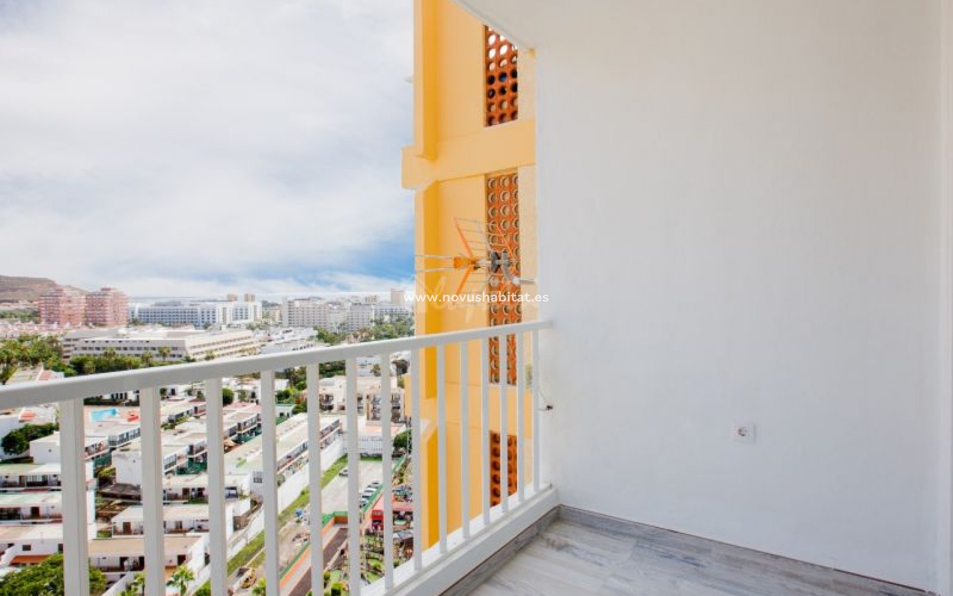 Segunda mano - Apartamento - Playa De Las Americas - Torres De Yomely Las Americas Tenerife