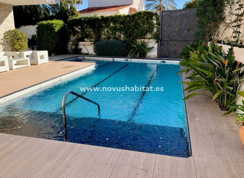 Segunda mano - Villa - Albir