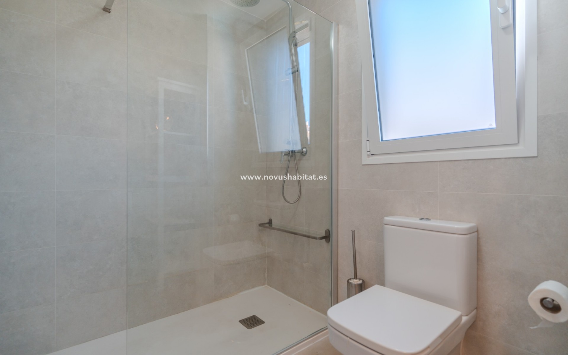 Segunda mano - Villa - Playa Paraiso