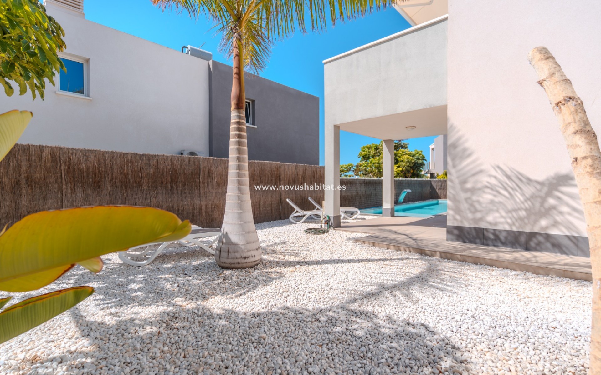 Segunda mano - Villa - Playa Paraiso