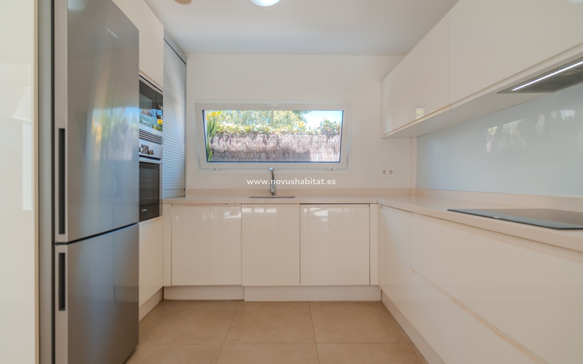 Segunda mano - Villa - Playa Paraiso