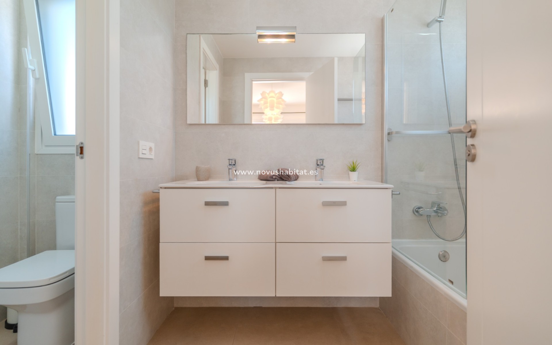 Segunda mano - Villa - Playa Paraiso