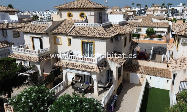 Semi-detached house - Herverkoop - Lomas de Cabo Roig - ATH-94879