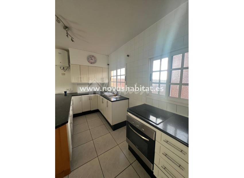 Sprzedaż - Apartament - Adeje - Edf Los Toscales Arona