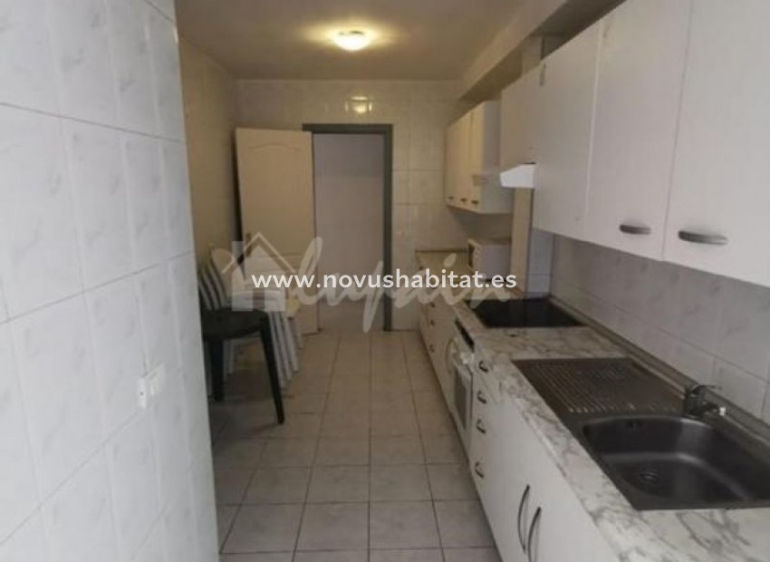 Sprzedaż - Apartament - Adeje - Edf Pisuerga II Adeje