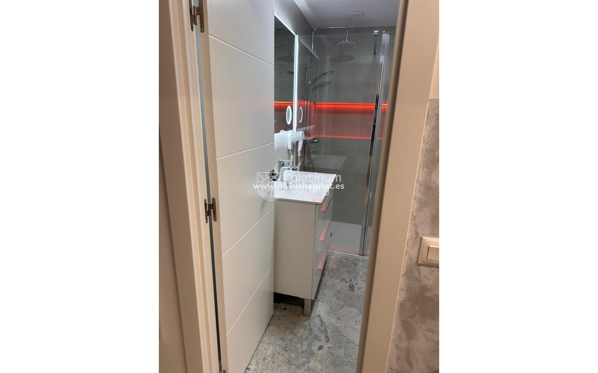 Sprzedaż - Apartament - Adeje - Santa Cruz de Tenerife