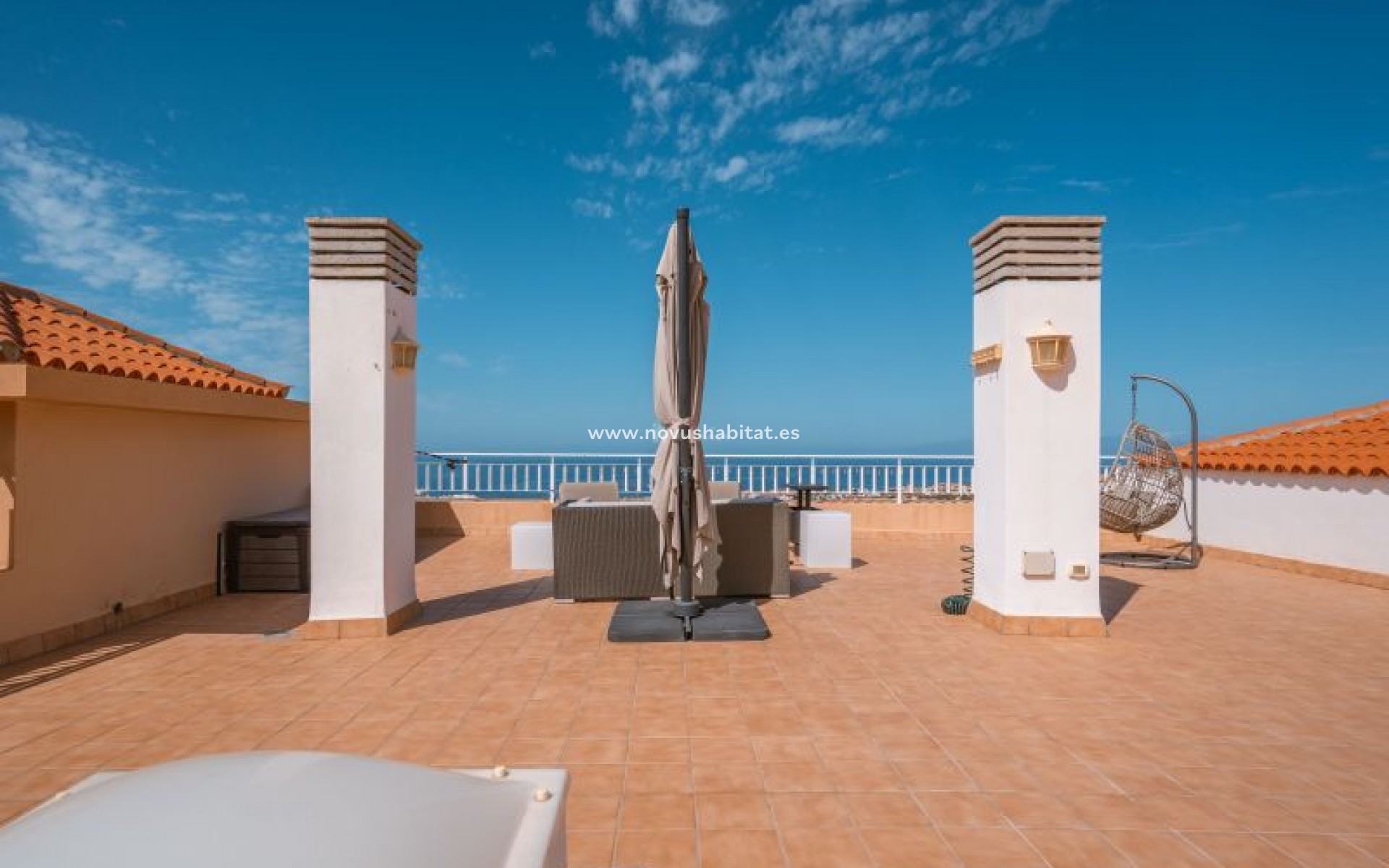 Sprzedaż - Apartament - Costa Adeje - Brisas Del Mar El Madronal Costa Adeje Tenerife