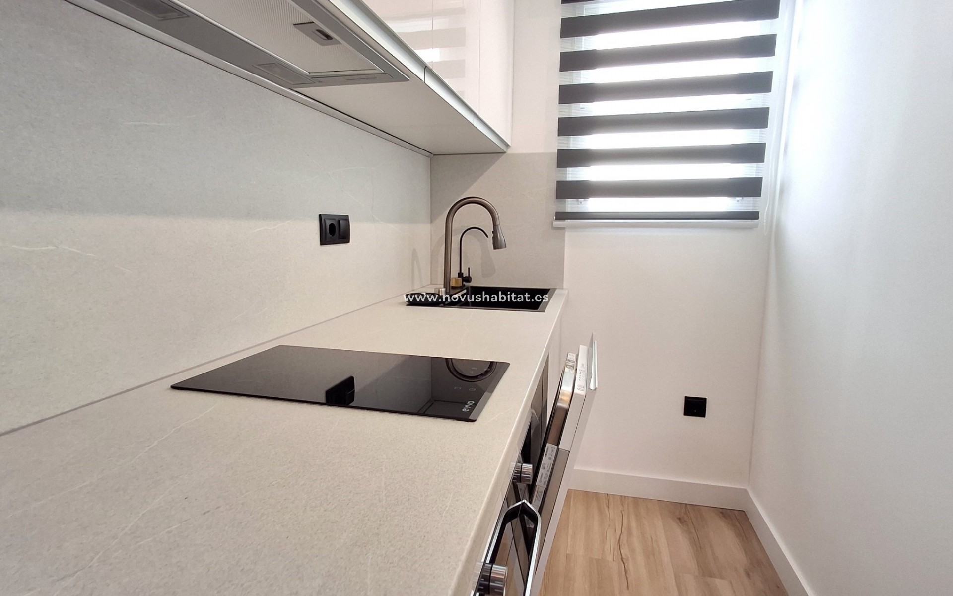 Sprzedaż - Apartament / Duplex - Torrevieja