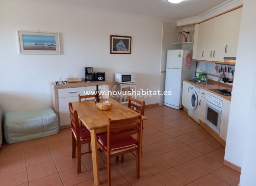 Sprzedaż - Apartament - El Medano - Calle Pizarro 2 Residencial Sotavento III, 38612 El Médano, Spain