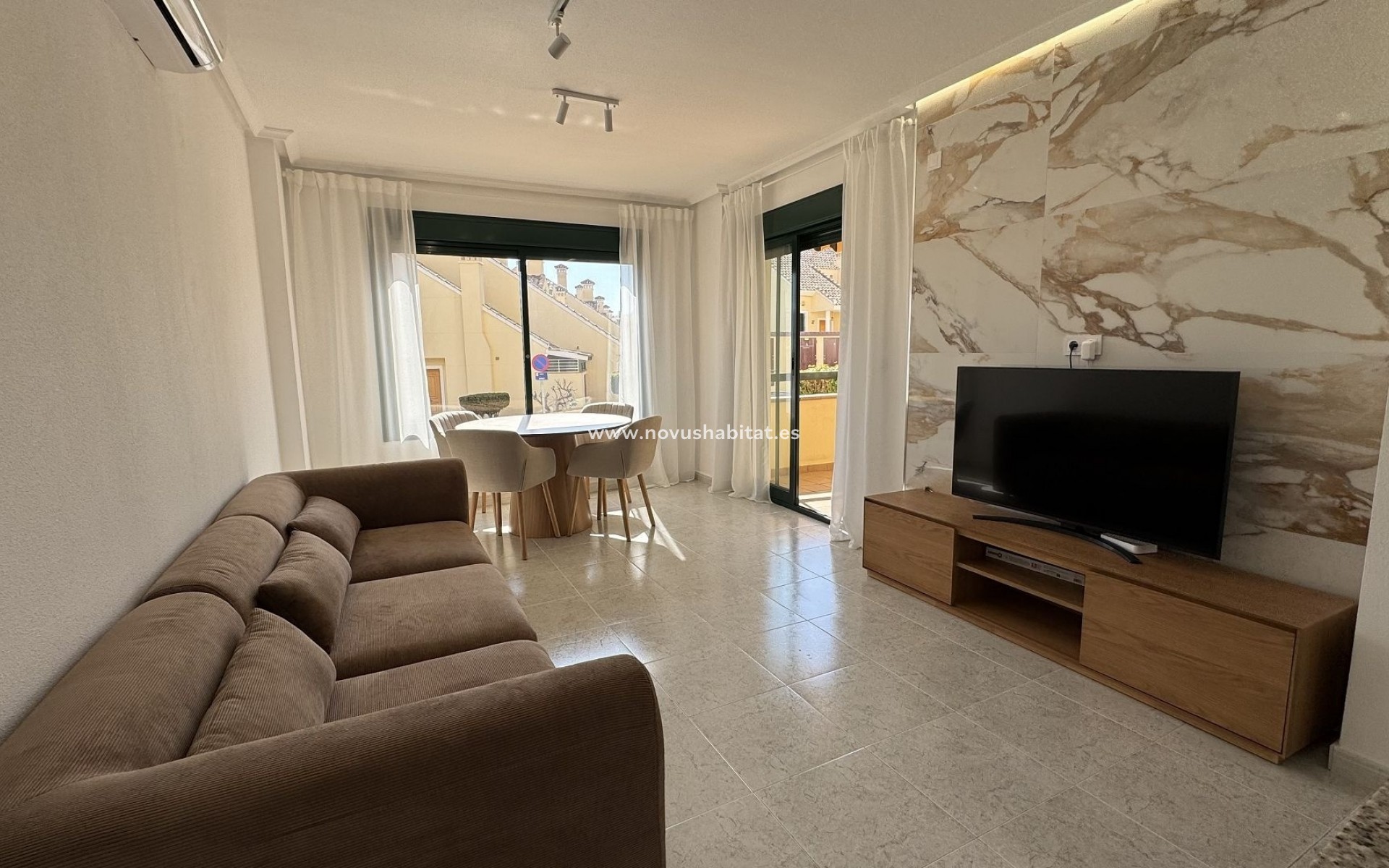 Sprzedaż - Apartament - Lomas De Campoamor