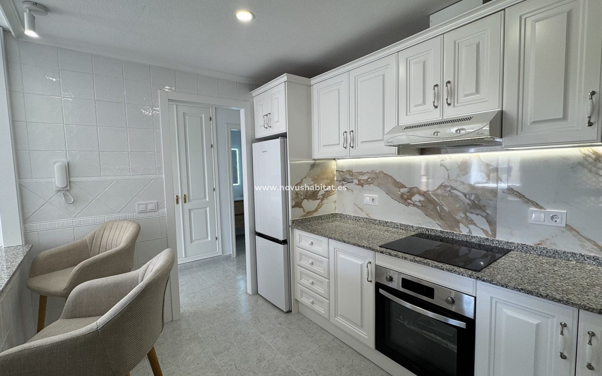Sprzedaż - Apartament - Lomas De Campoamor