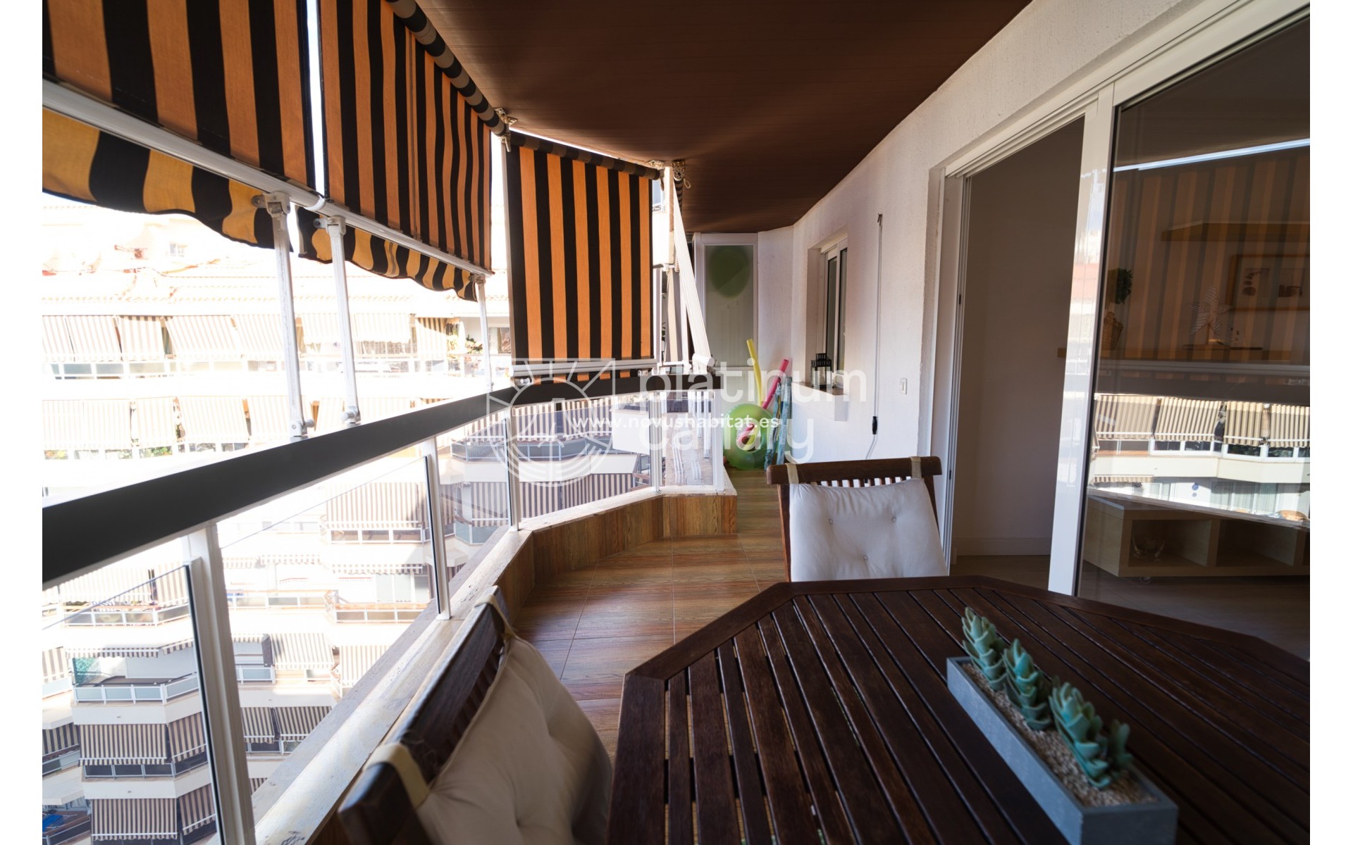 Sprzedaż - Apartament - Los Cristianos - Santa Cruz de Tenerife