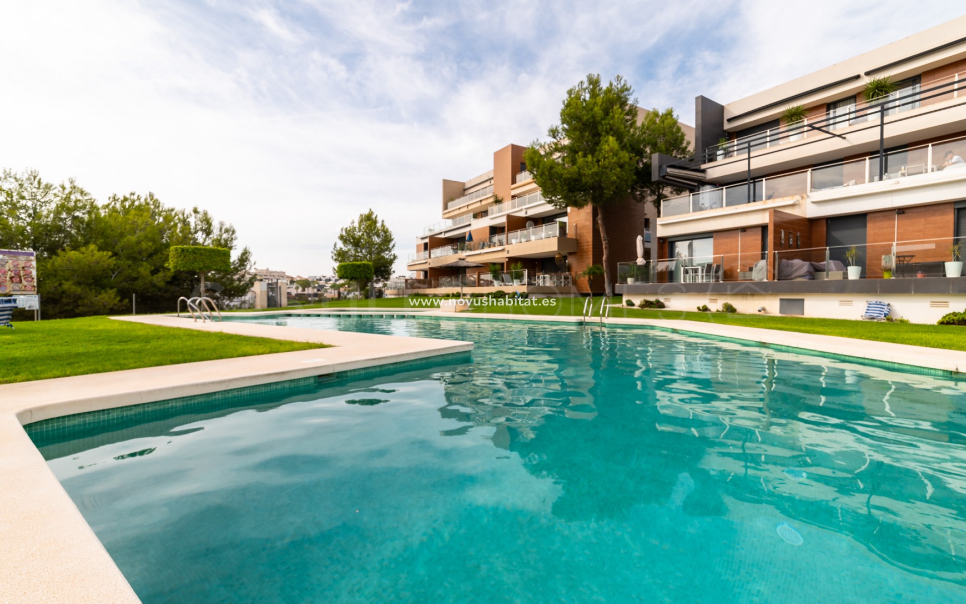 Sprzedaż - Apartament - Orihuela Costa - Villamartín