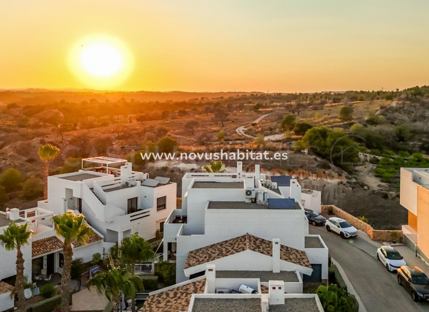Sprzedaż - Apartament - Orihuela Costa - Villamartín