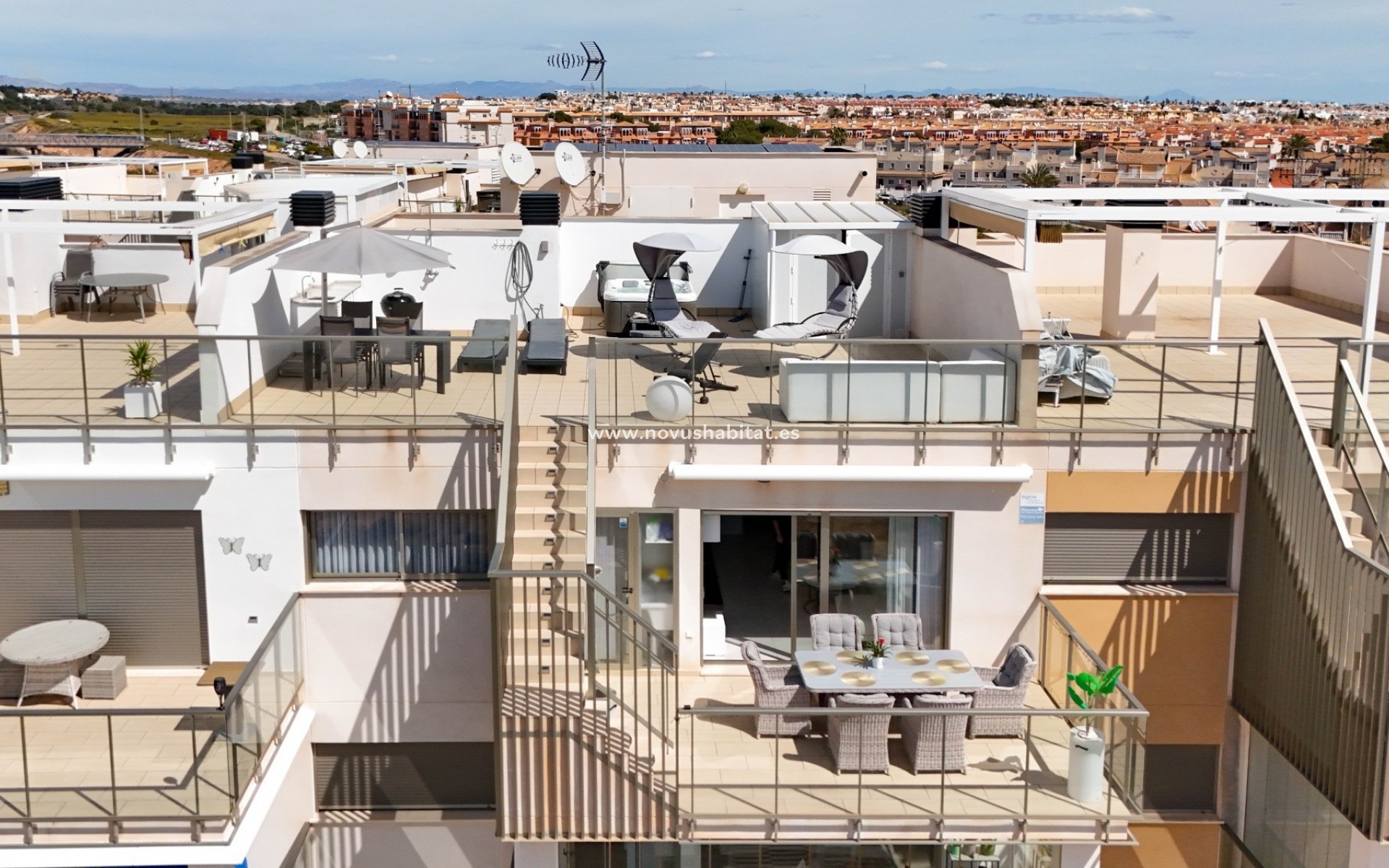 Sprzedaż - Apartament - Orihuela Costa - Villamartín