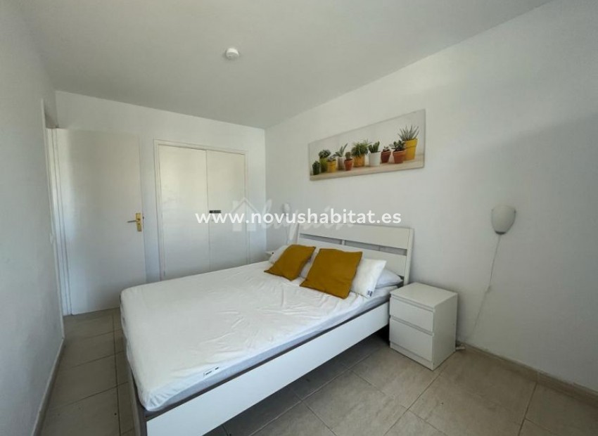 Sprzedaż - Apartament - Playa De Las Americas - Avda Santiado Puig, 38650 Playa De Las Americas Adeje Tenerife