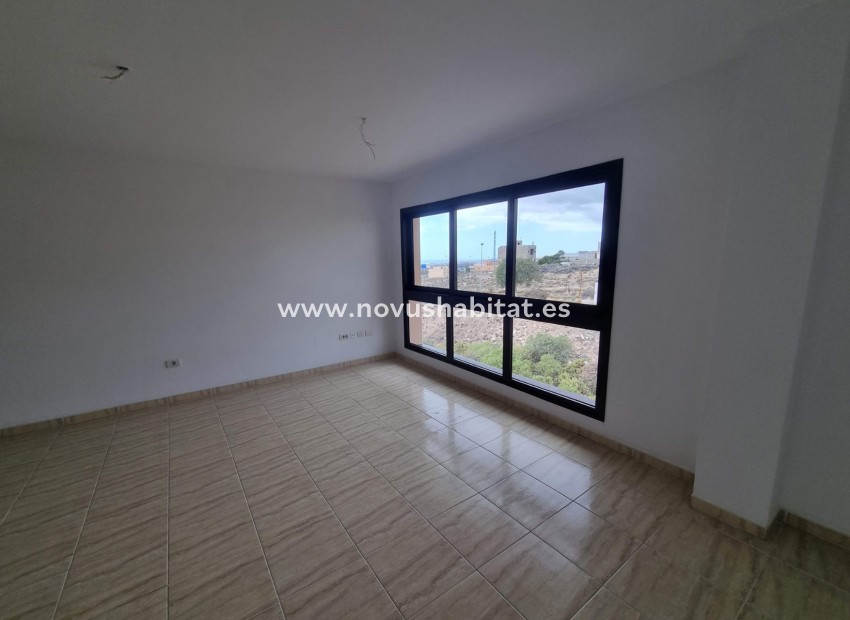 Sprzedaż - Apartament - San Isidro - Tenerife