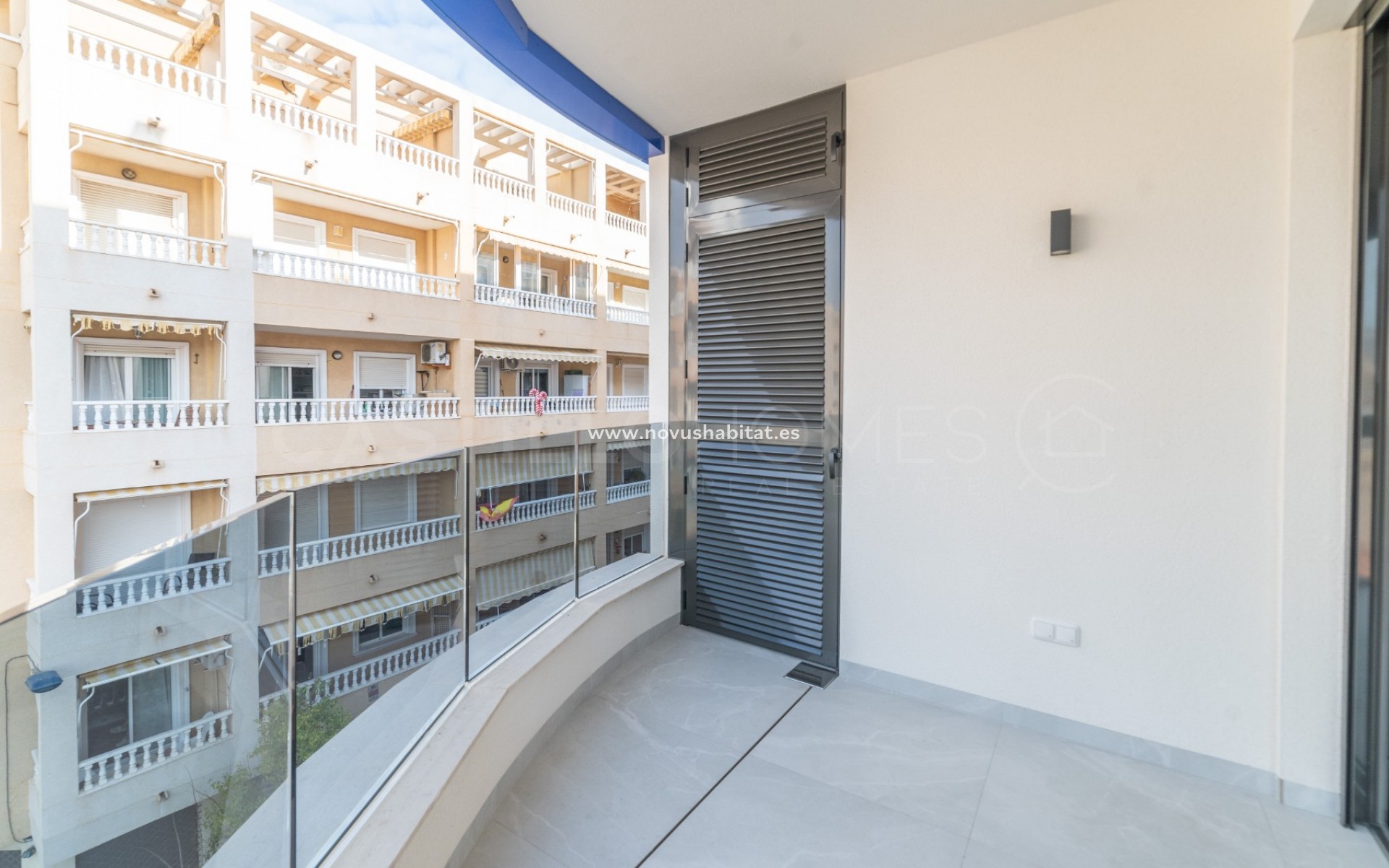 Sprzedaż - Apartament - Torrevieja - Centro