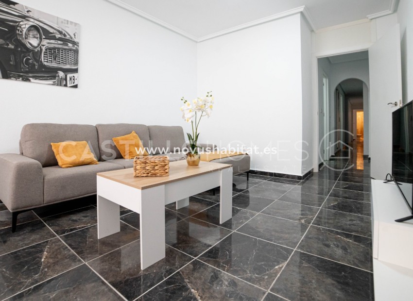 Sprzedaż - Apartament - Torrevieja - Centro