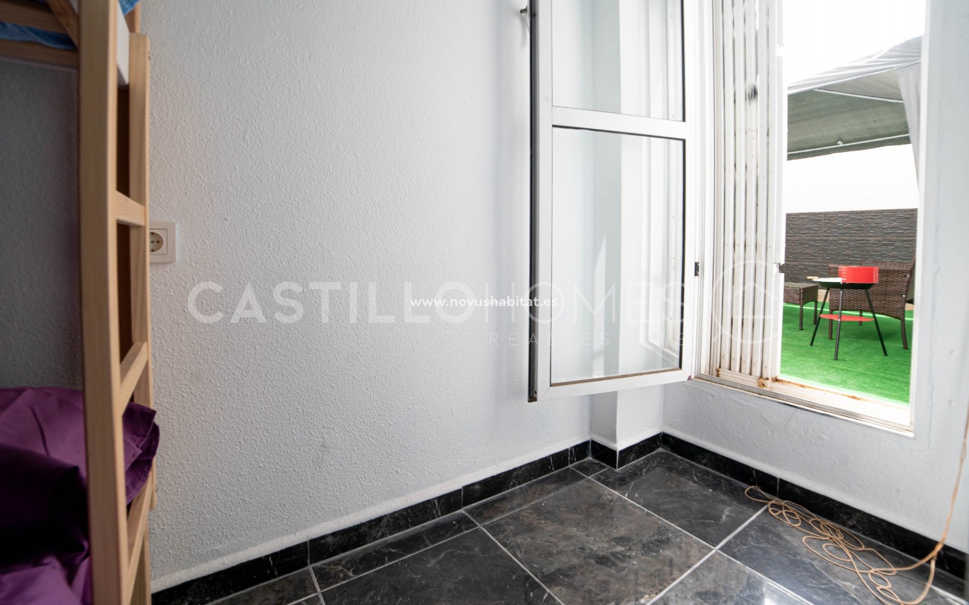 Sprzedaż - Apartament - Torrevieja - Centro