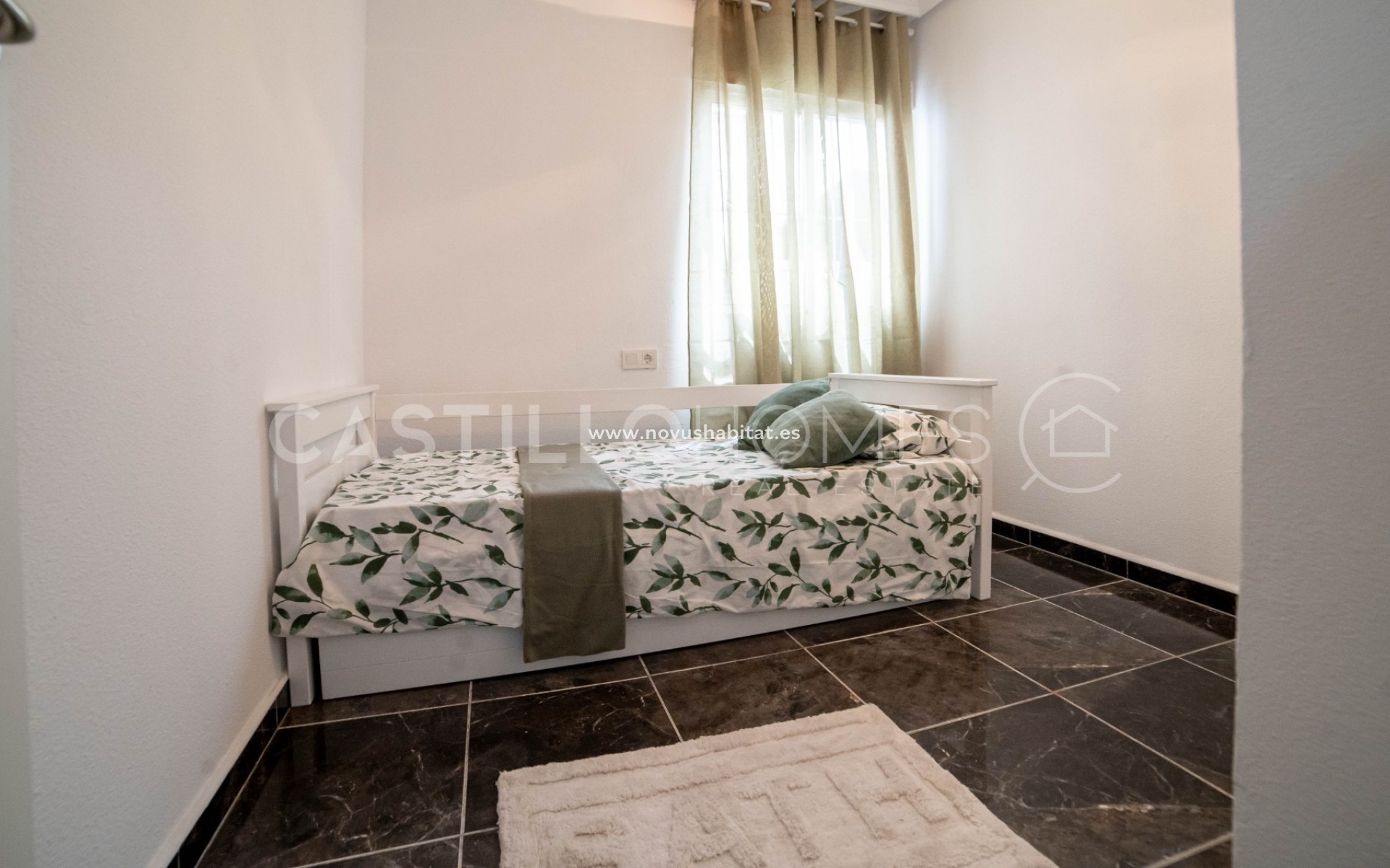 Sprzedaż - Apartament - Torrevieja - Centro