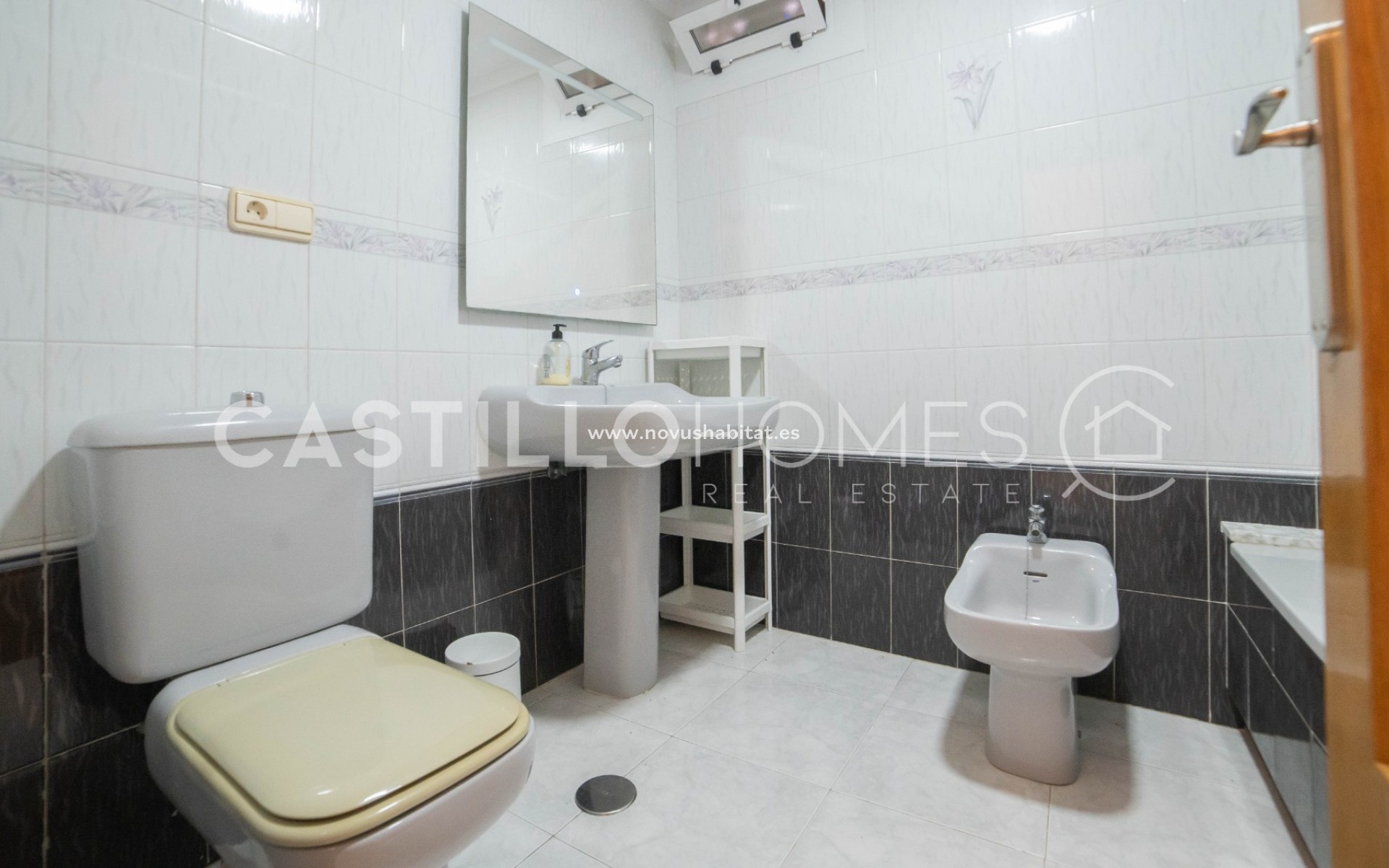 Sprzedaż - Apartament - Torrevieja - Centro