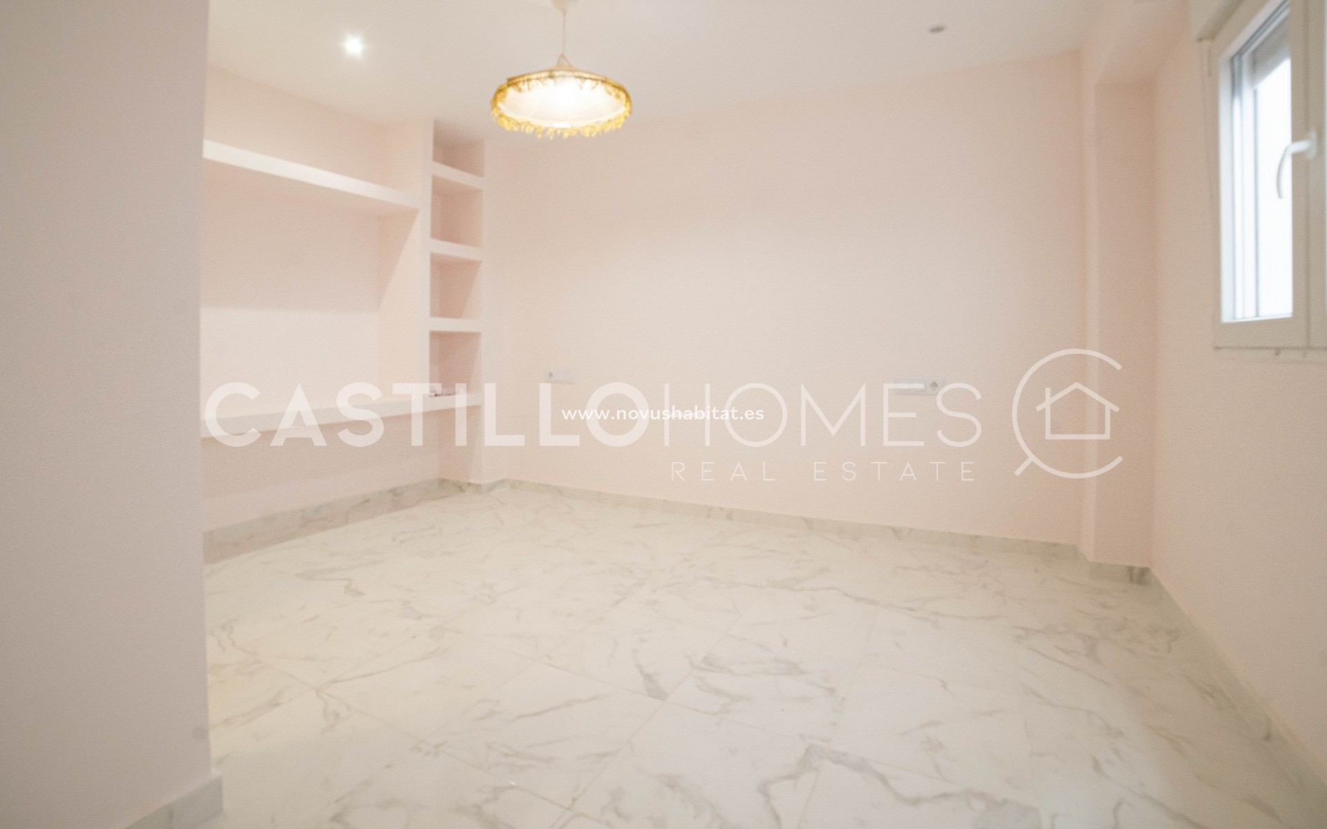 Sprzedaż - Apartament - Torrevieja - Centro