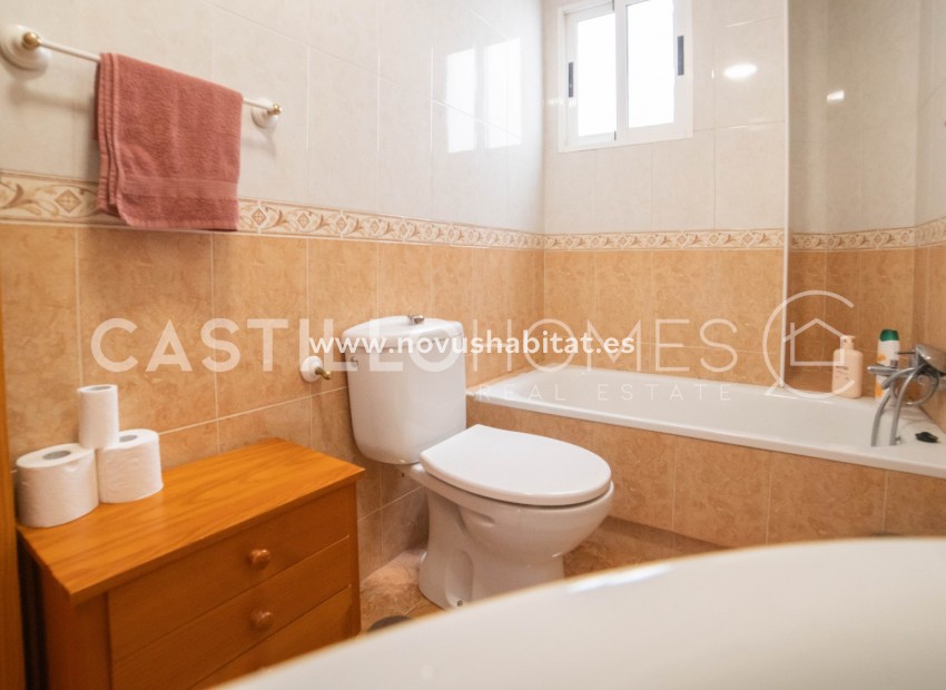 Sprzedaż - Apartament - Torrevieja - Centro