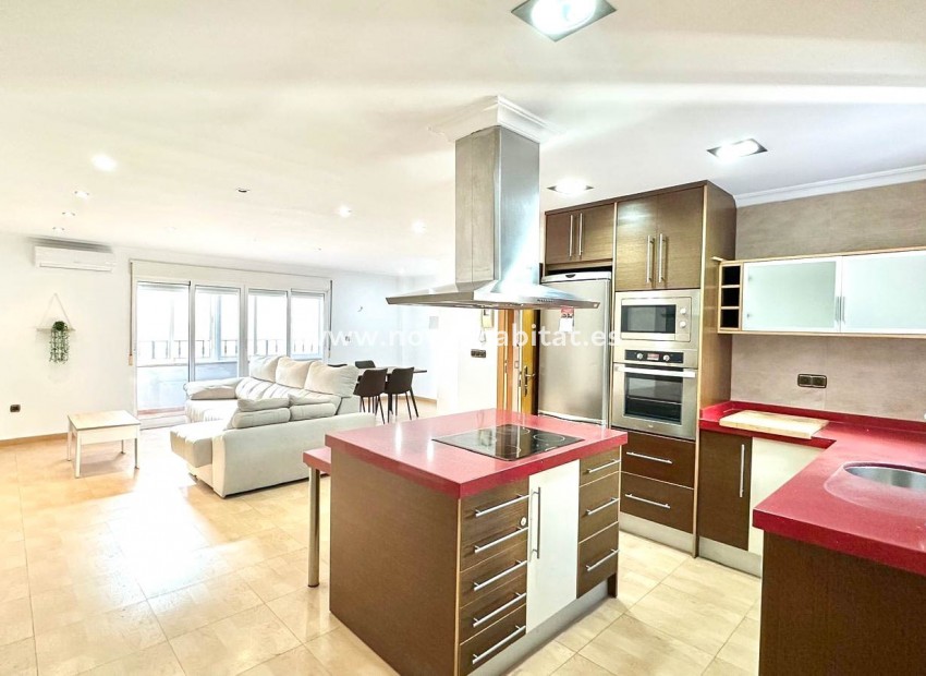 Sprzedaż - Apartament - Torrevieja - Centro