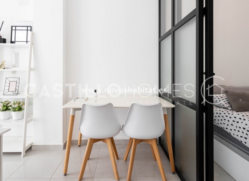 Sprzedaż - Apartament - Torrevieja - Centro