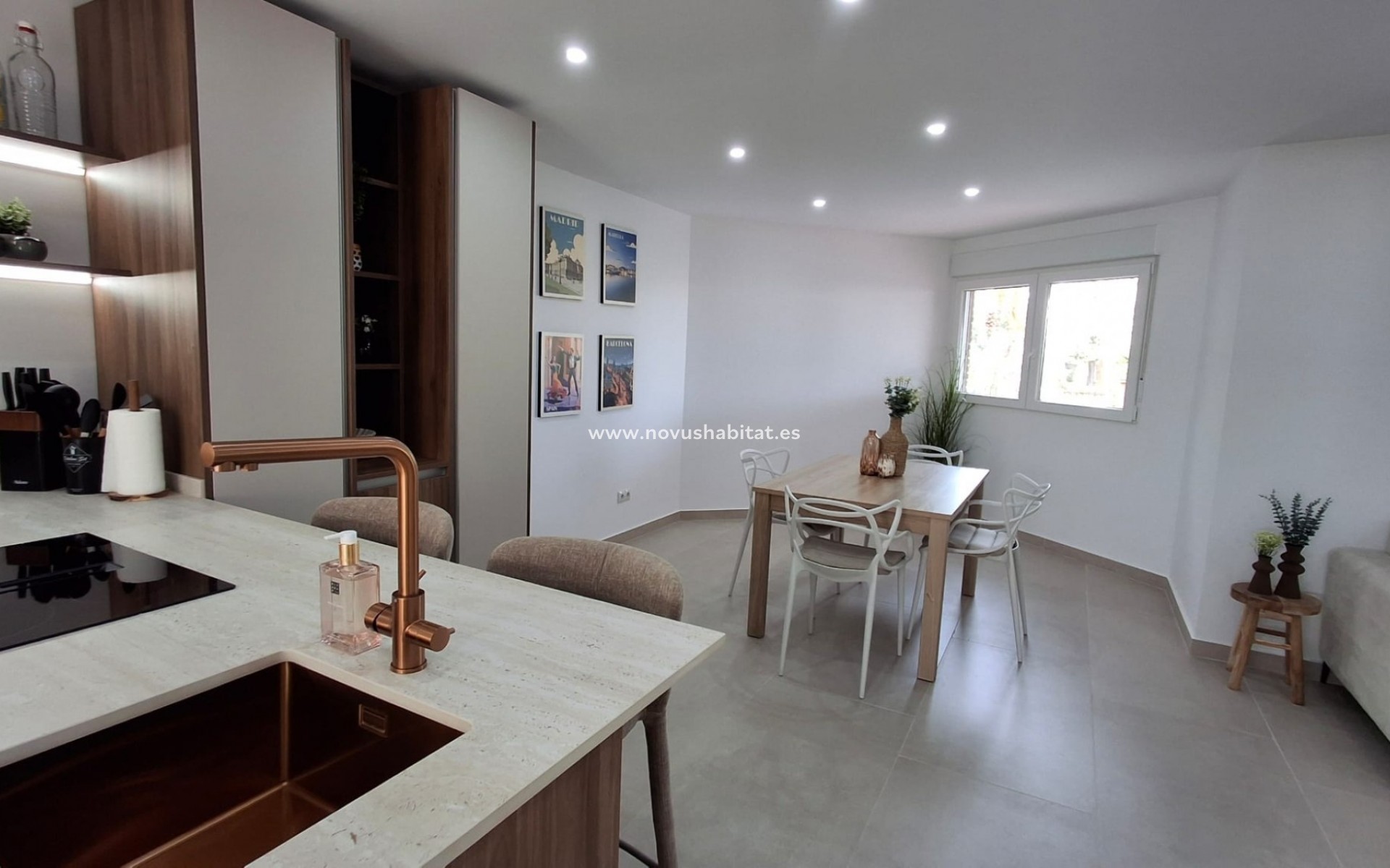 Sprzedaż - Apartament - Torrevieja - Playa Acequion